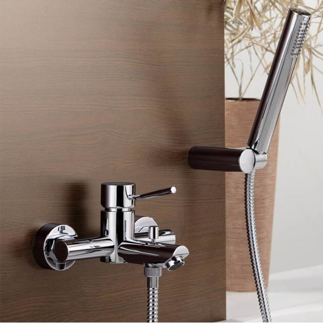 Nameeks Bath and Shower Mixer With Hand Shower and Bracket In Chrome Finish